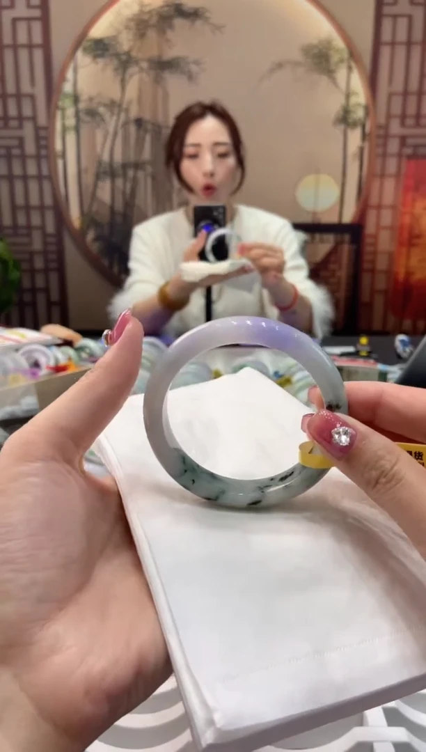 【闪购商品】翡翠手镯未镶嵌00009654