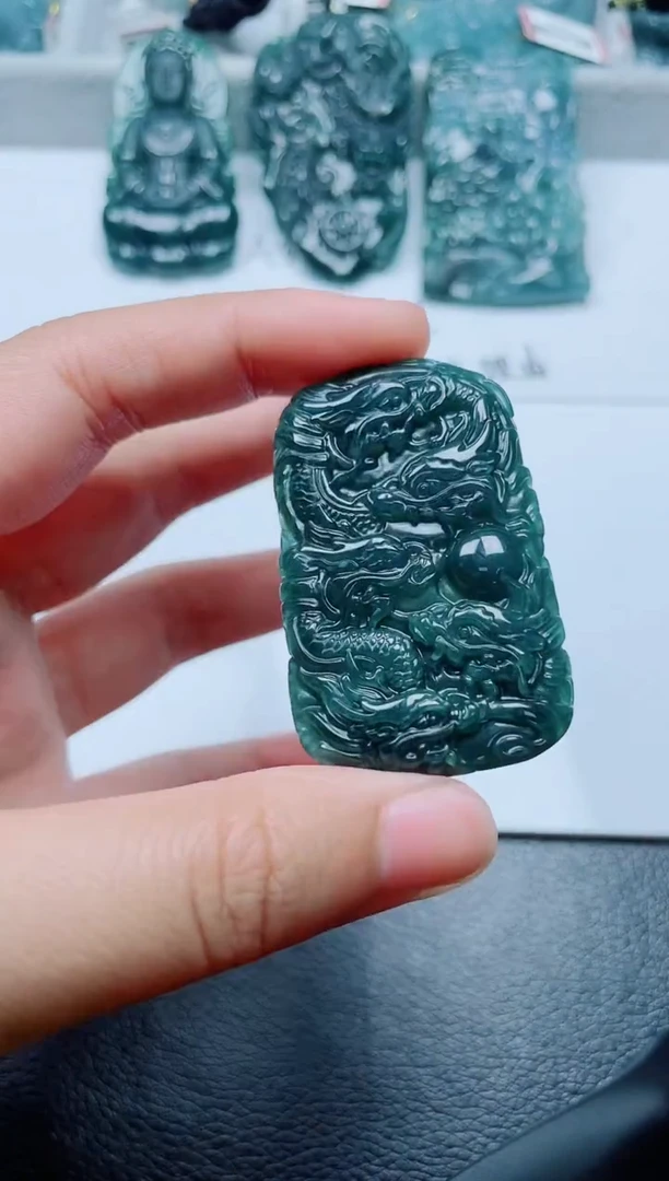 颈饰未镶嵌翡翠多样性发货随机发货-绿九龙牌
