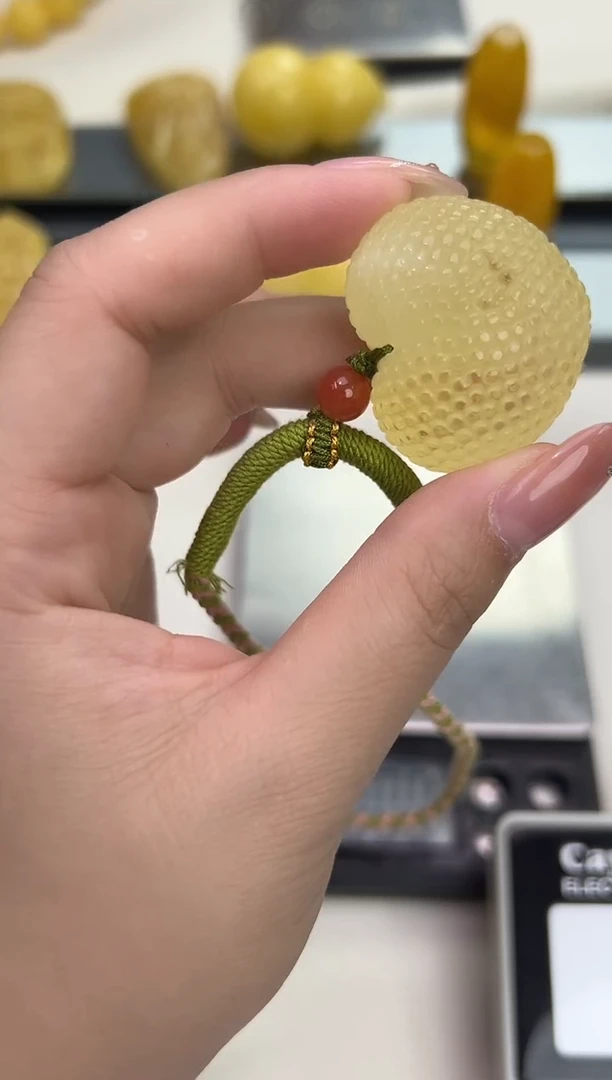 裸石琥珀未镶嵌琥珀蜜蜡吊坠