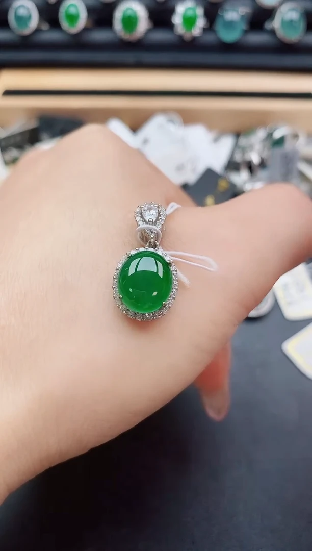 翡翠银S925镶嵌吊坠(赠链)508500