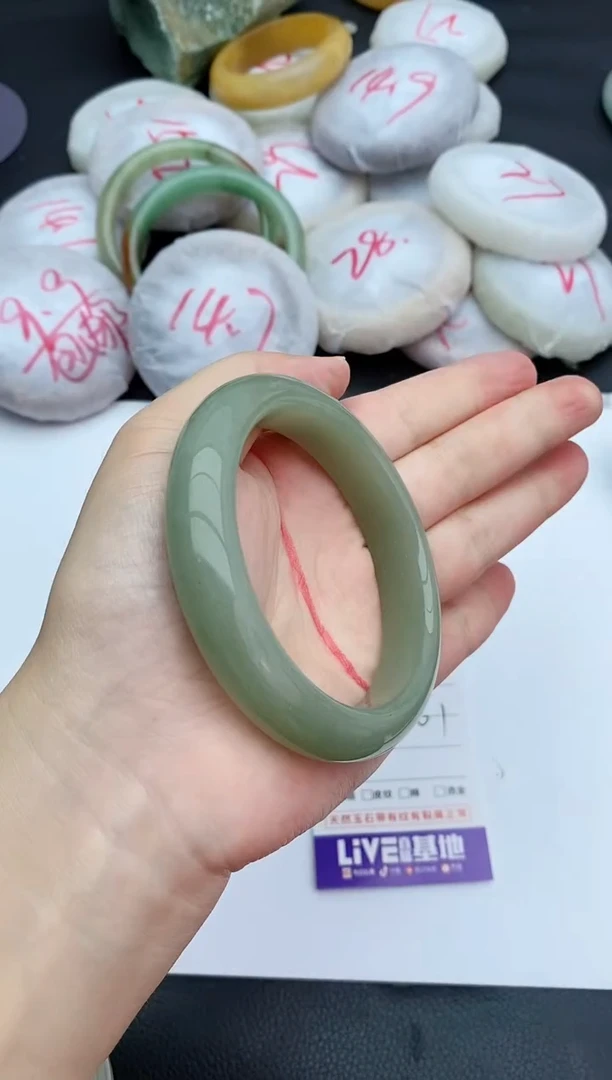 未镶嵌手镯石英质玉253+60/61