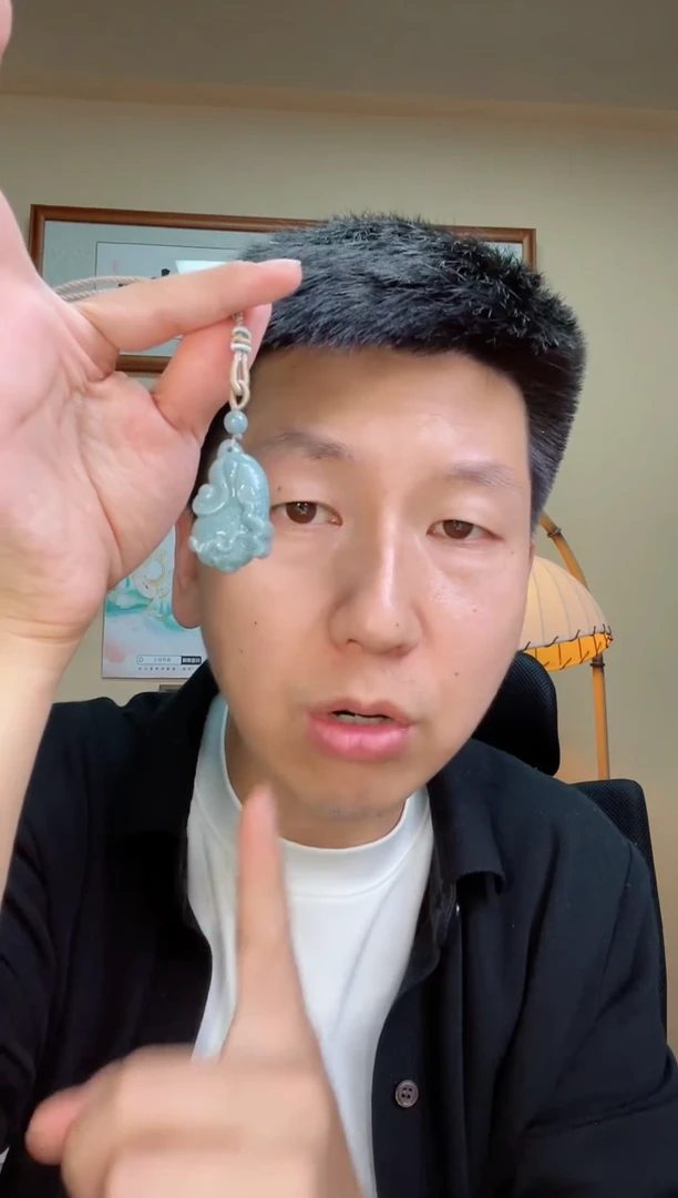 颈饰未镶嵌翡翠白菜