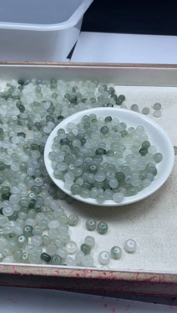 【闪购商品】玛瑙/玉髓颈饰未镶嵌w55天山翠算盘8*5mm*40颗