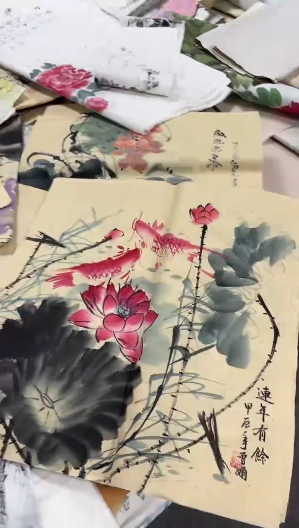 国画艺初美术馆精选链接--荷花鲤鱼