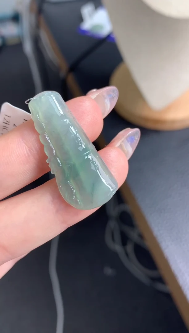 【闪购商品】定制翡翠未镶嵌竹节