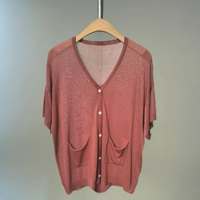 绒贝斯8914夏季2025新款短袖防晒洋气轻薄针织开衫披肩外搭搭吊带