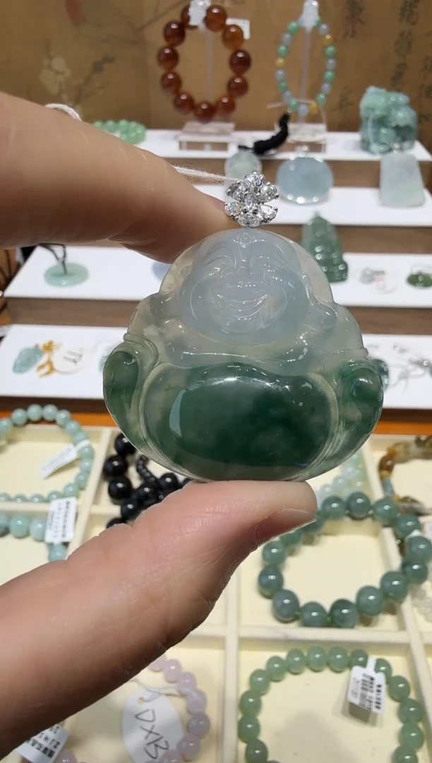 18K金镶嵌挂件翡翠A货翡翠多样性孤品