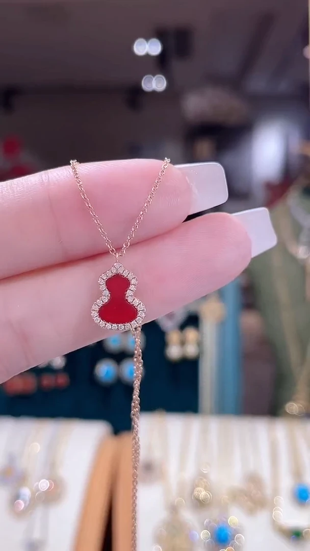 颈饰钻石18K金镶嵌项链