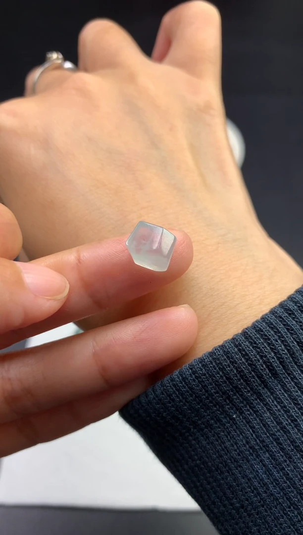 未镶嵌定制翡翠卡9-7-6