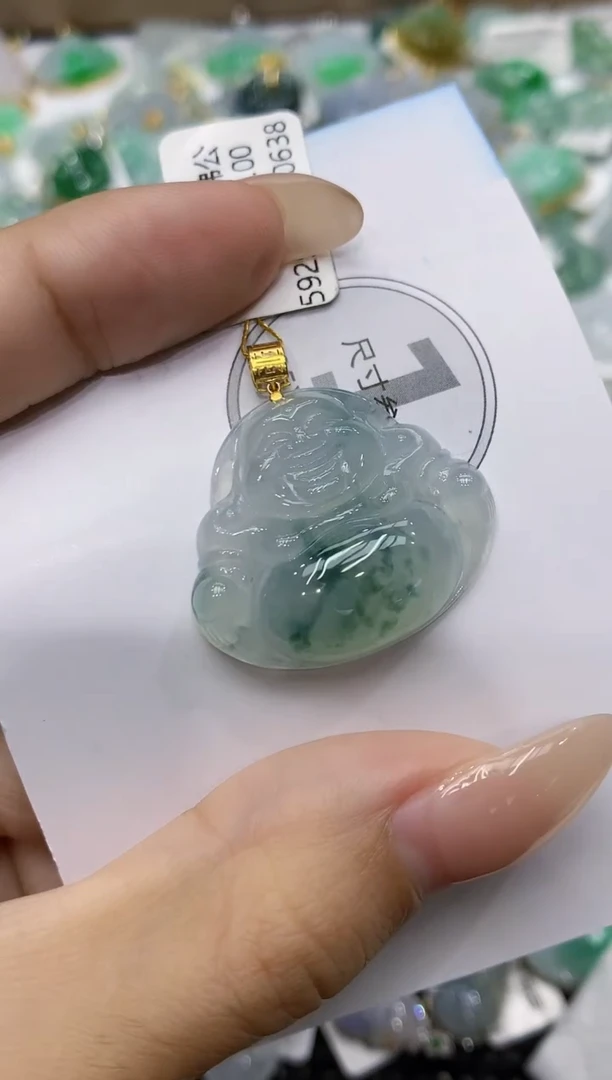 颈饰18K金镶嵌翡翠111111111111