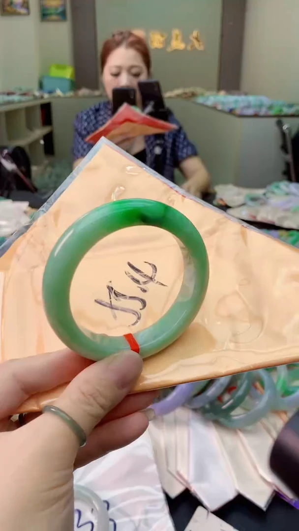 翡翠手镯未镶嵌0298228066