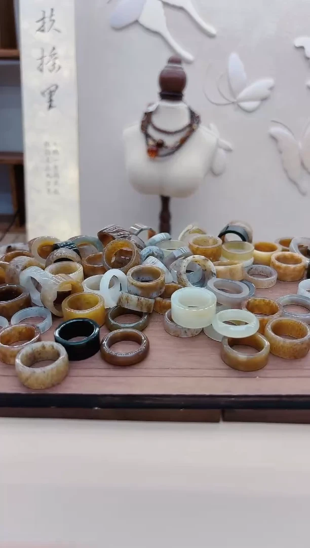 未镶嵌戒指和田玉（糖玉）V164和田玉戒指16mm