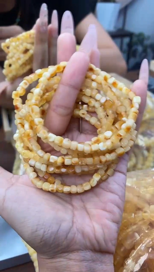 未镶嵌琥珀裸石天然琥珀蜜蜡多样性发一