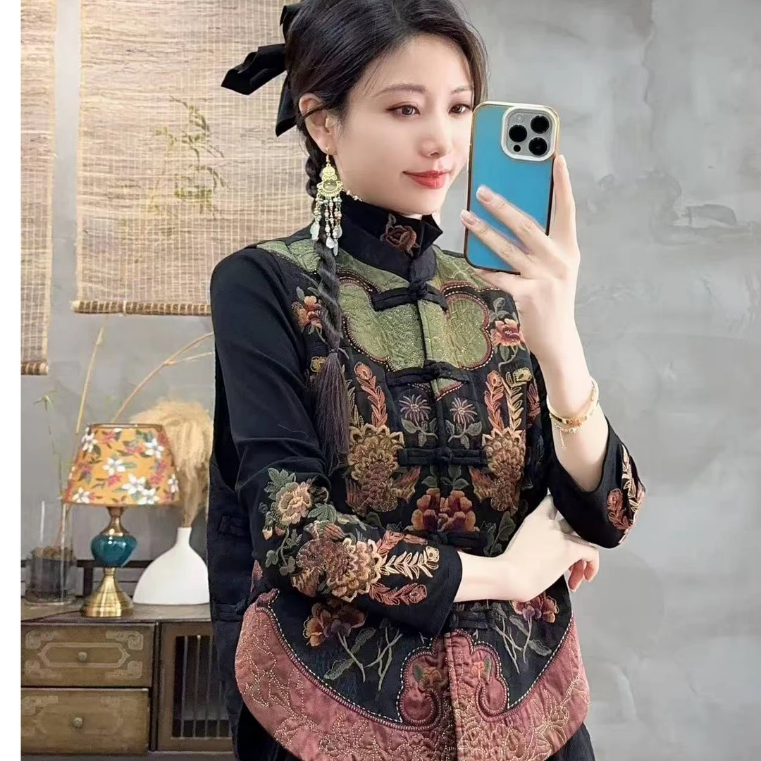 2293时尚气质休闲复古绣花马甲