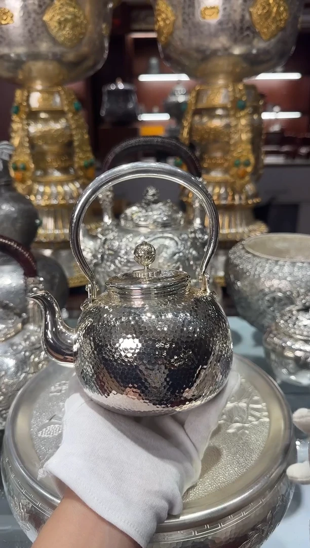 足银精工手工锤纹亮面提梁烧水壶