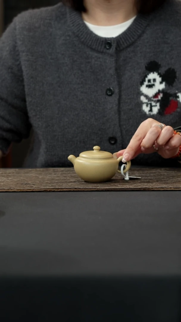 【闪购商品】紫砂茶壶本绿小圆圆100cc