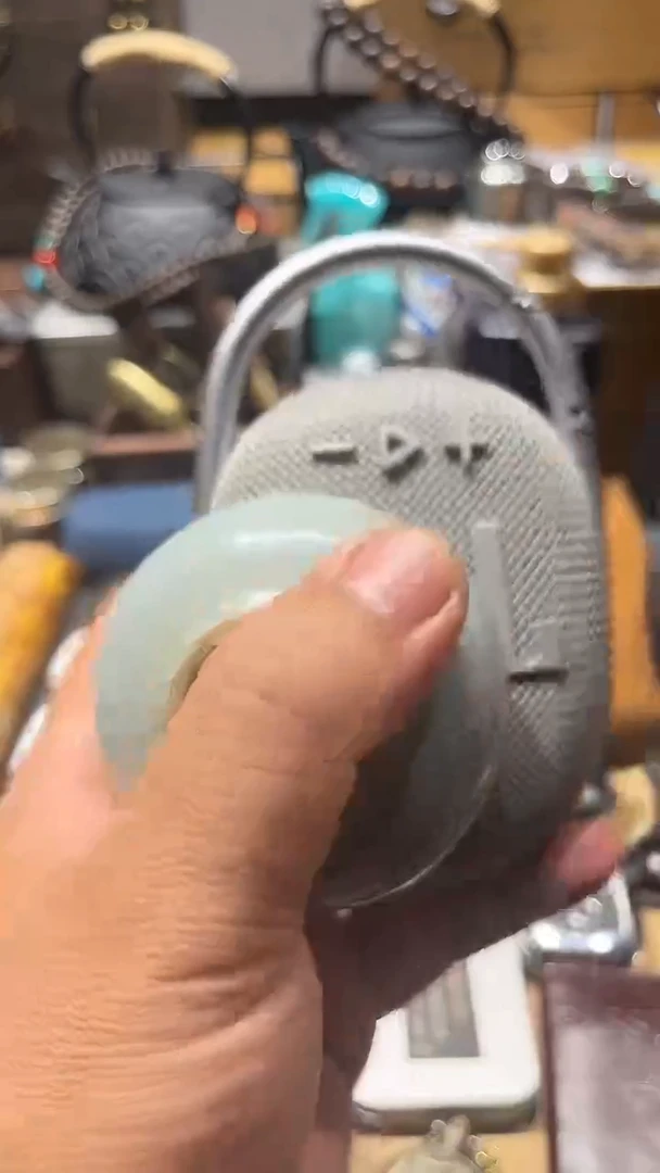 瓷片闪购商品 如图所示