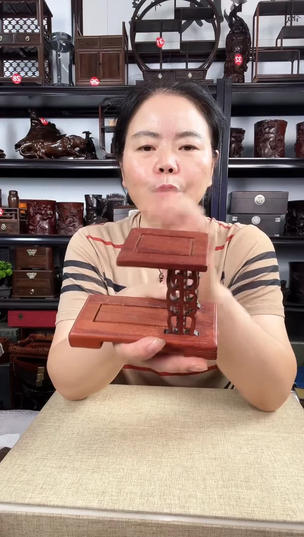木红二连老李红木工艺品
