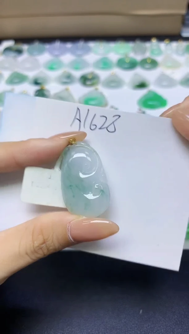 颈饰18K金镶嵌翡翠天然缅甸A货翡翠百元以上9元证书费自理