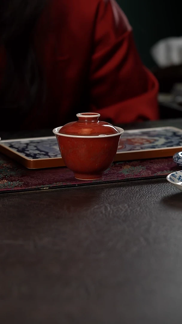 贵红窑豇豆红小盖碗