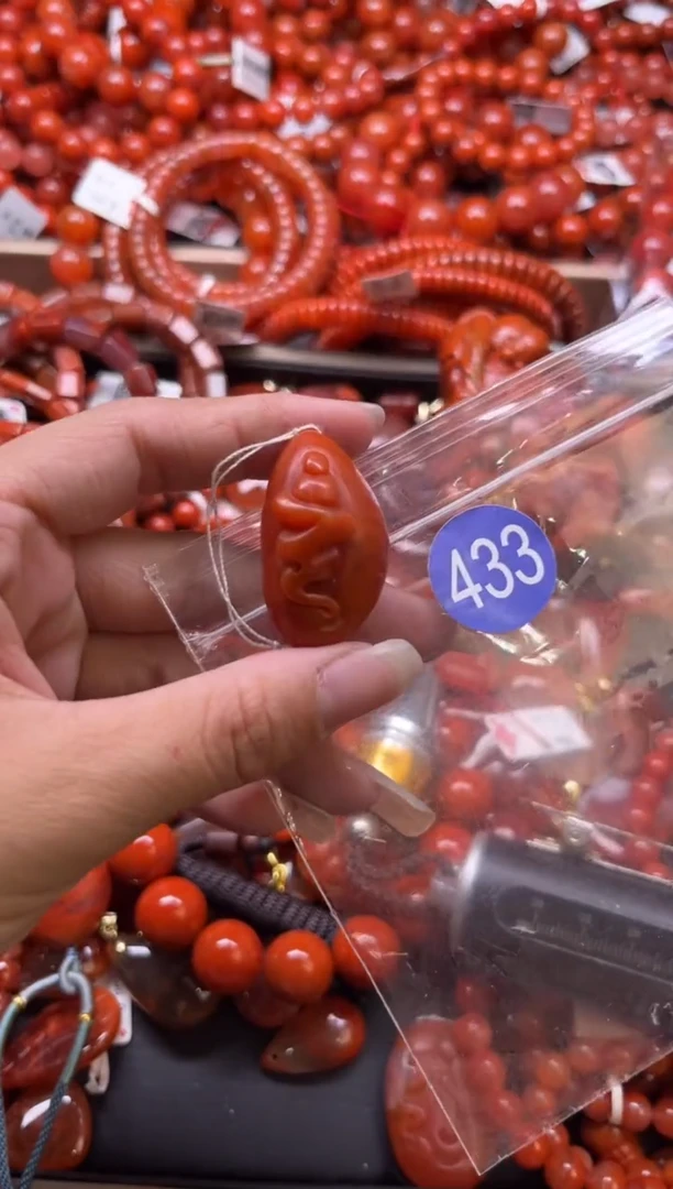 南红玛瑙未镶嵌珠宝奇石433