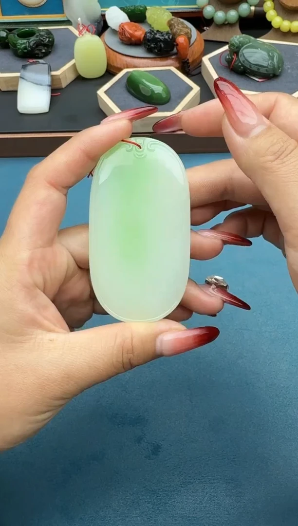 未镶嵌和田玉挂件1