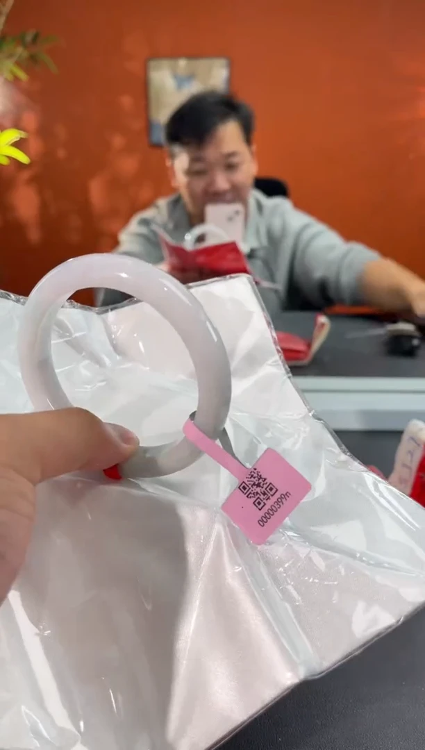 未镶嵌手镯翡翠8 60