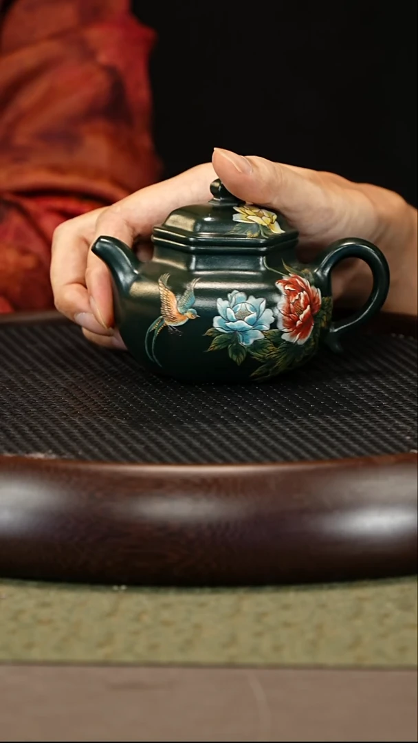 茶壶紫砂55 杨建英 绿泥柴烧 六方莲子260cc
