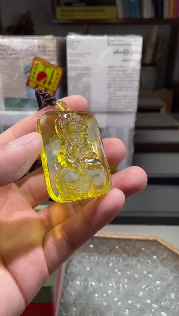 琥珀颈饰未镶嵌蓝珀文殊菩萨
