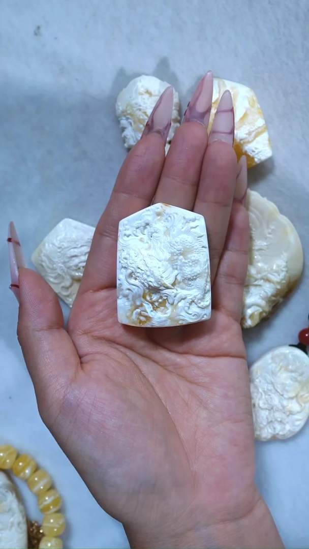 手链琥珀未镶嵌典藏级肖时清漆瓷白双面巧雕龙牌