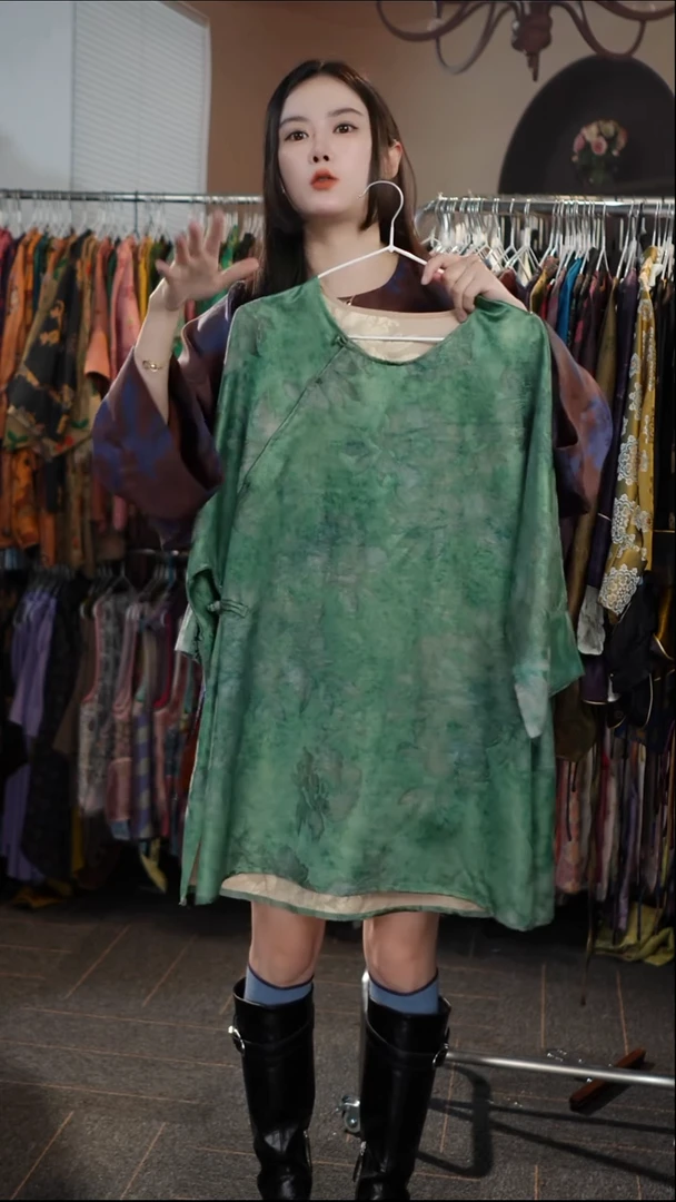 绿色丝羊毛   极简