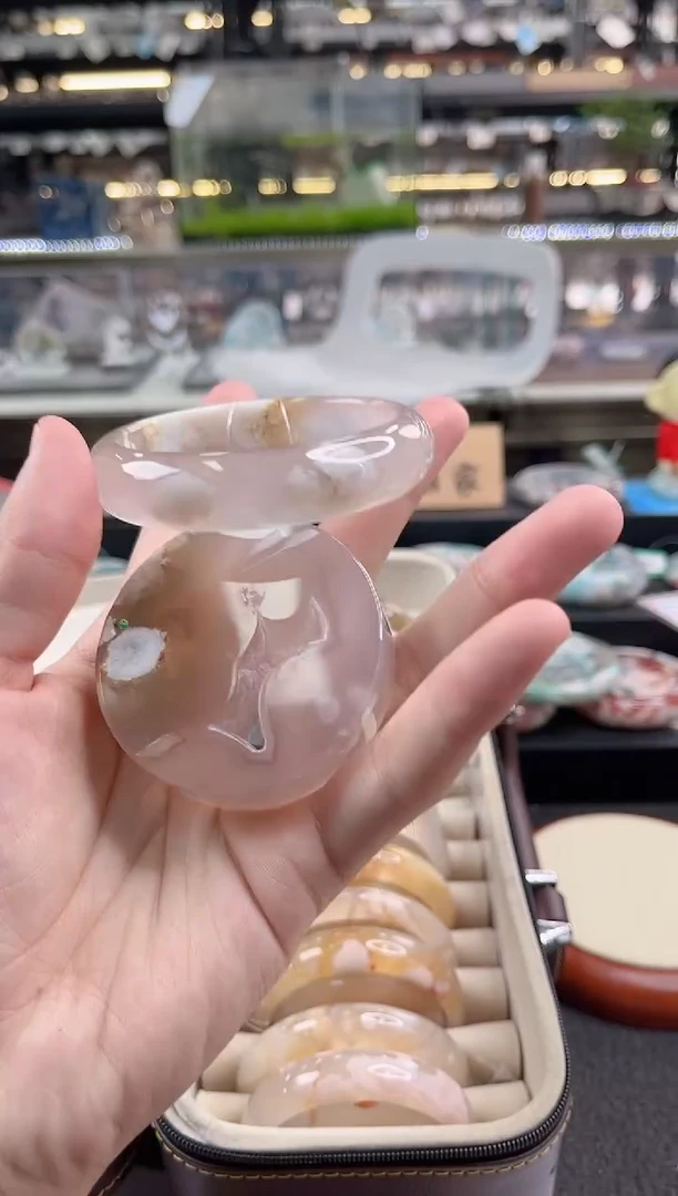 未镶嵌手镯石英质玉瑾圈口 （赠品镯心）