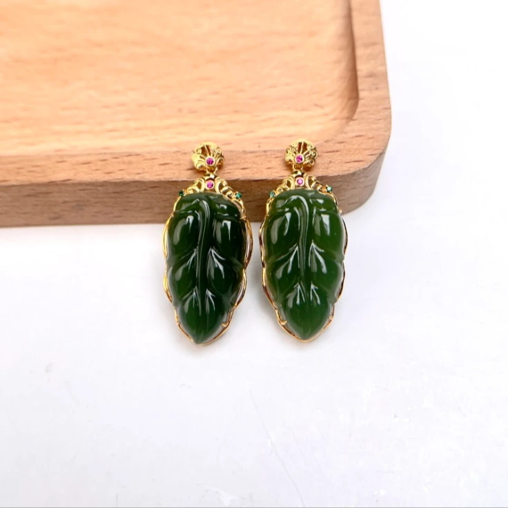 石惑珠宝%碧玉叶子约26*15mm吊坠%多样性发一