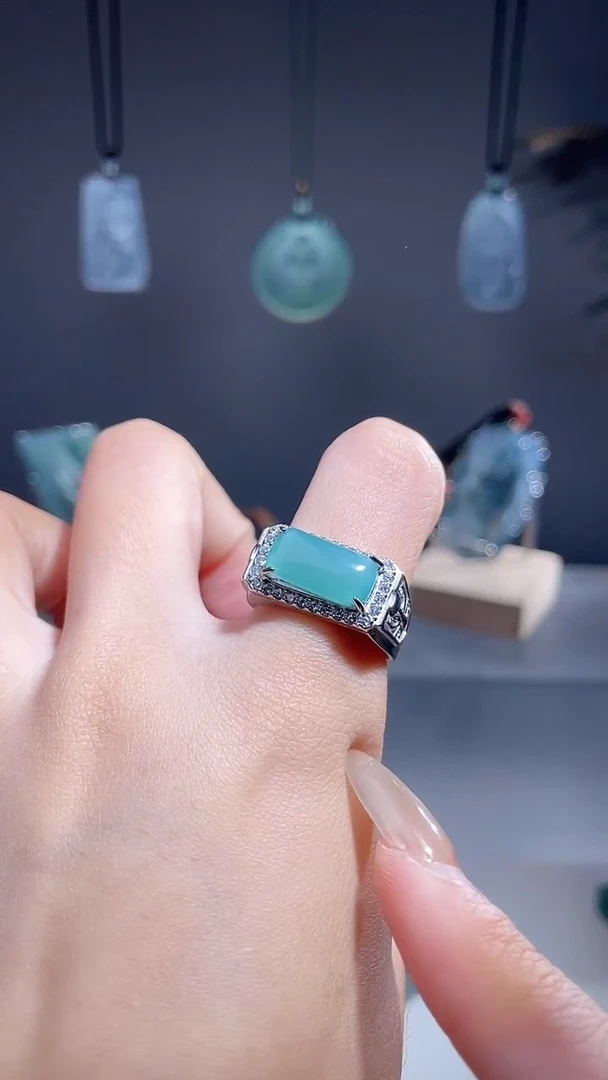 颈饰未镶嵌翡翠戒指多样性发1