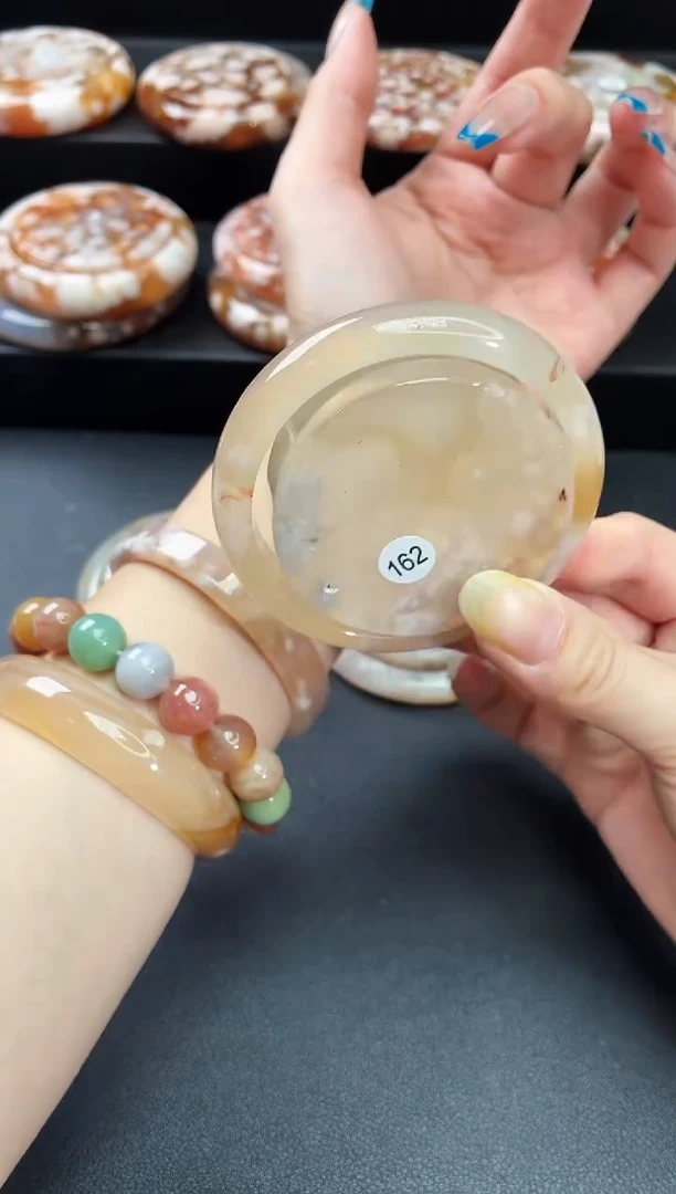 手镯玛瑙/玉髓未镶嵌石英质玉56圈55/56带(赠送镯心)