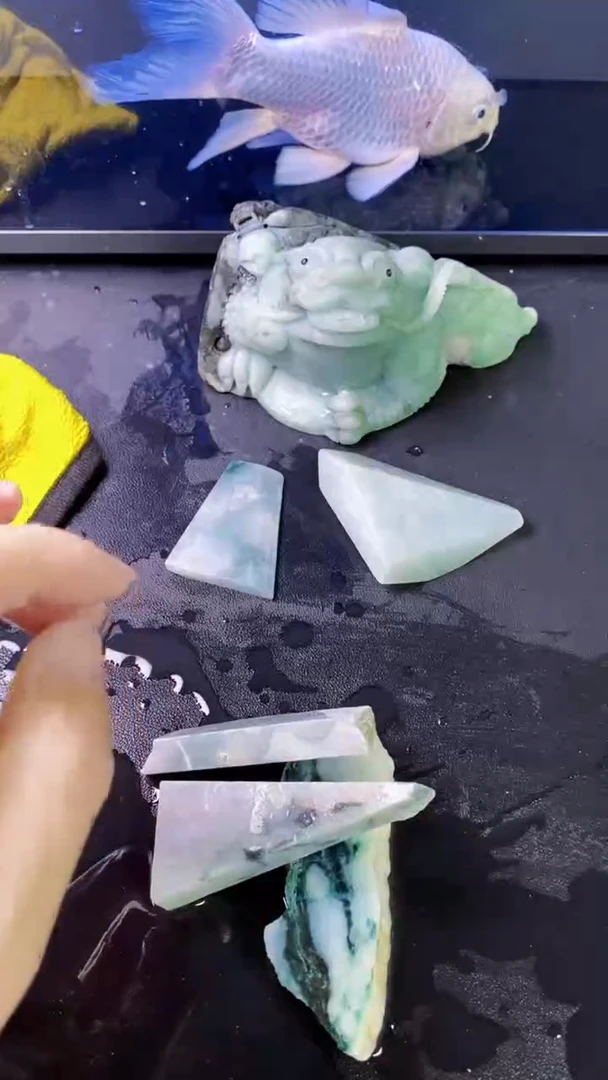 【闪购商品】翡翠颈饰未镶嵌天然A货翡翠