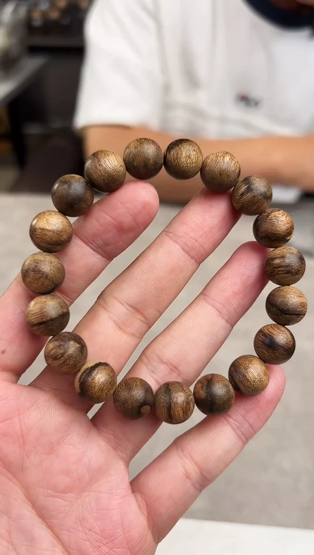 沉香手串菩萨棋软丝11mm/13克 多样性发其一