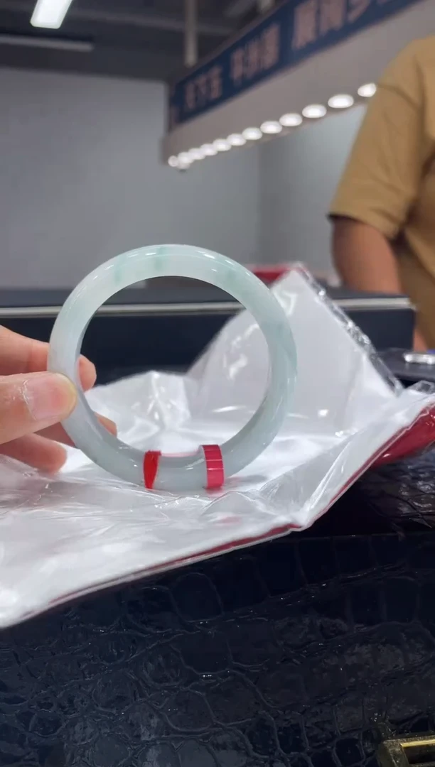 未镶嵌手镯翡翠16