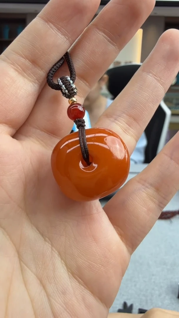 琥珀颈饰未镶嵌452秒拍号 假一罚三