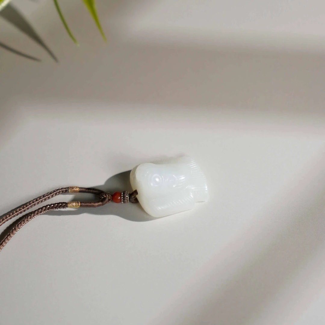 国玉和田玉玉鸟挂件