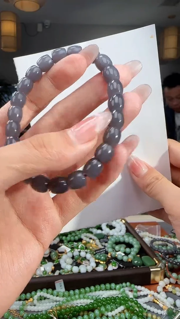 未镶嵌手链和田玉1