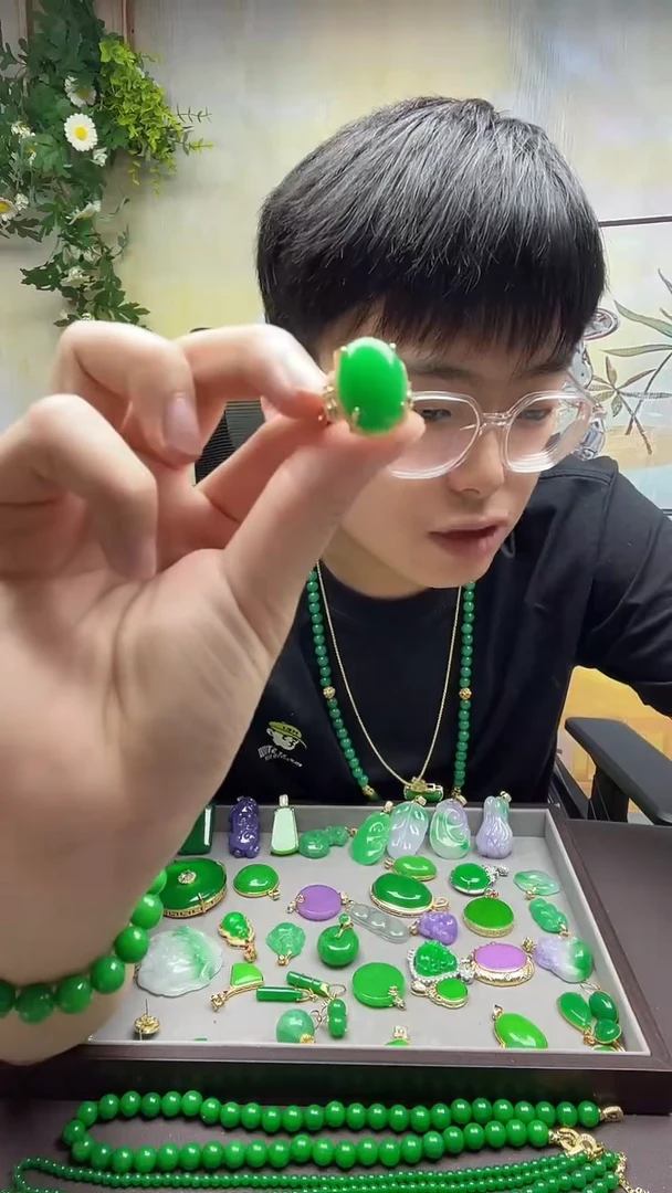 翡翠戒指14K金镶嵌008翡翠大号鸽子蛋戒指