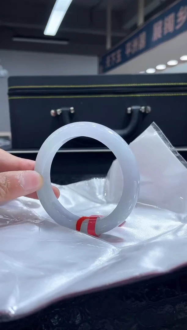 未镶嵌手镯翡翠6