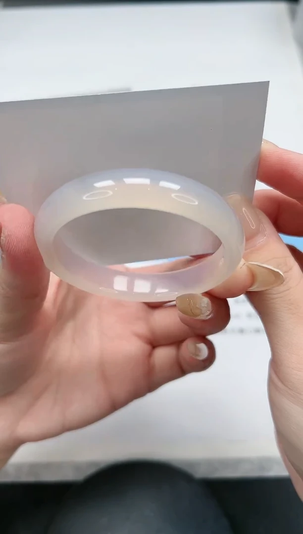 【闪购商品】玛瑙/玉髓手镯未镶嵌127/52荔枝