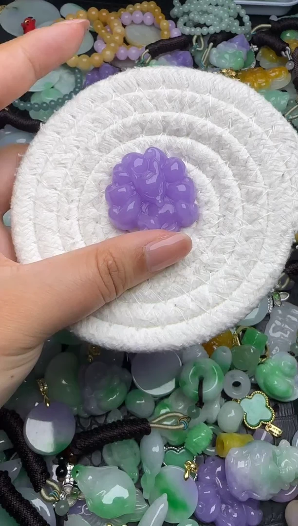 颈饰未镶嵌翡翠缅甸翡翠吊坠