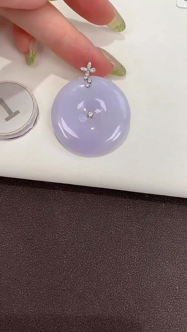 颈饰18K金镶嵌翡翠天然缅甸a货翡翠