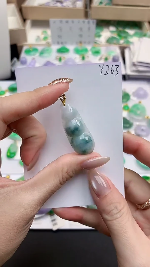 颈饰未镶嵌翡翠天然缅甸A货翡翠