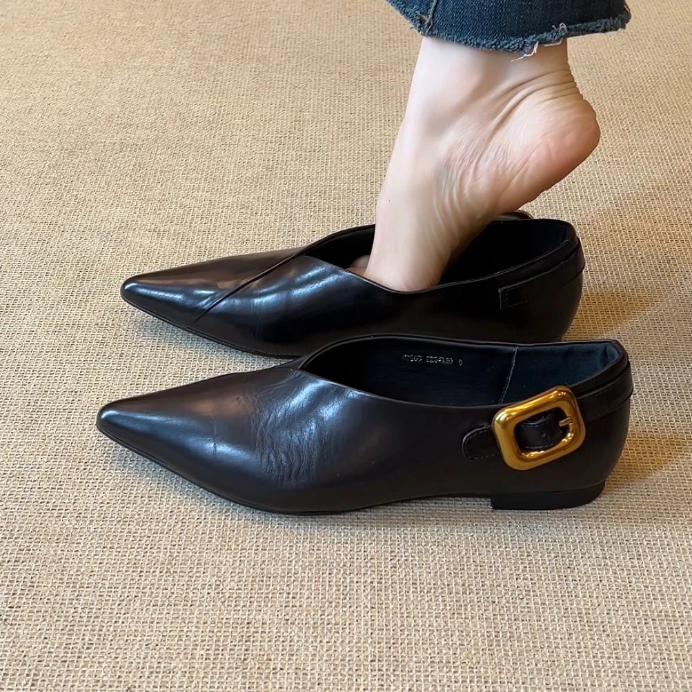 RubyL/1cm时尚气质尖头V口设计感皮带扣一脚蹬平底浅口单鞋女款