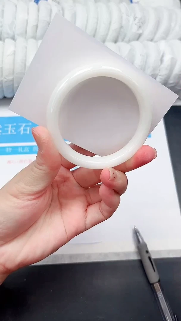 未镶嵌手镯石英质玉67-52.2BYGX