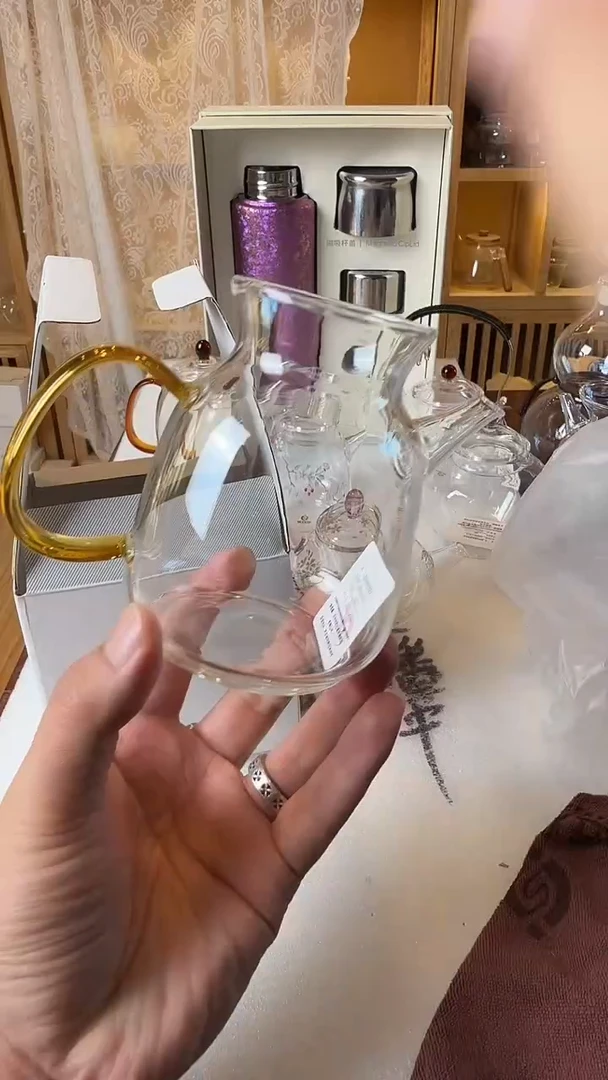 执壶B黄。。。。。。。。